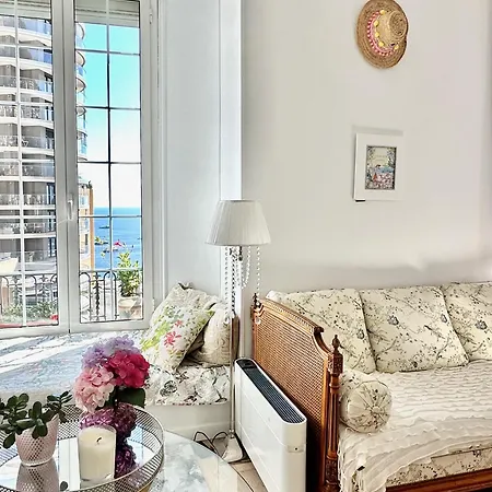 Monaco Border, 2 Bdr Luxury Sea View * Beausoleil