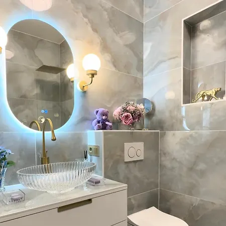 Monaco Border, 2 Bdr Luxury Sea View